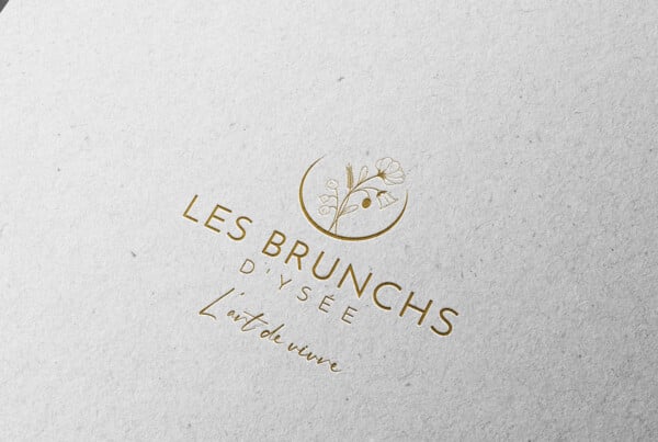 Explorez la conception de l'identité visuelle des Brunchs d’Ysée réalisée par NRV, notre agence spécialisée en communication et création de logo à Toulouse.